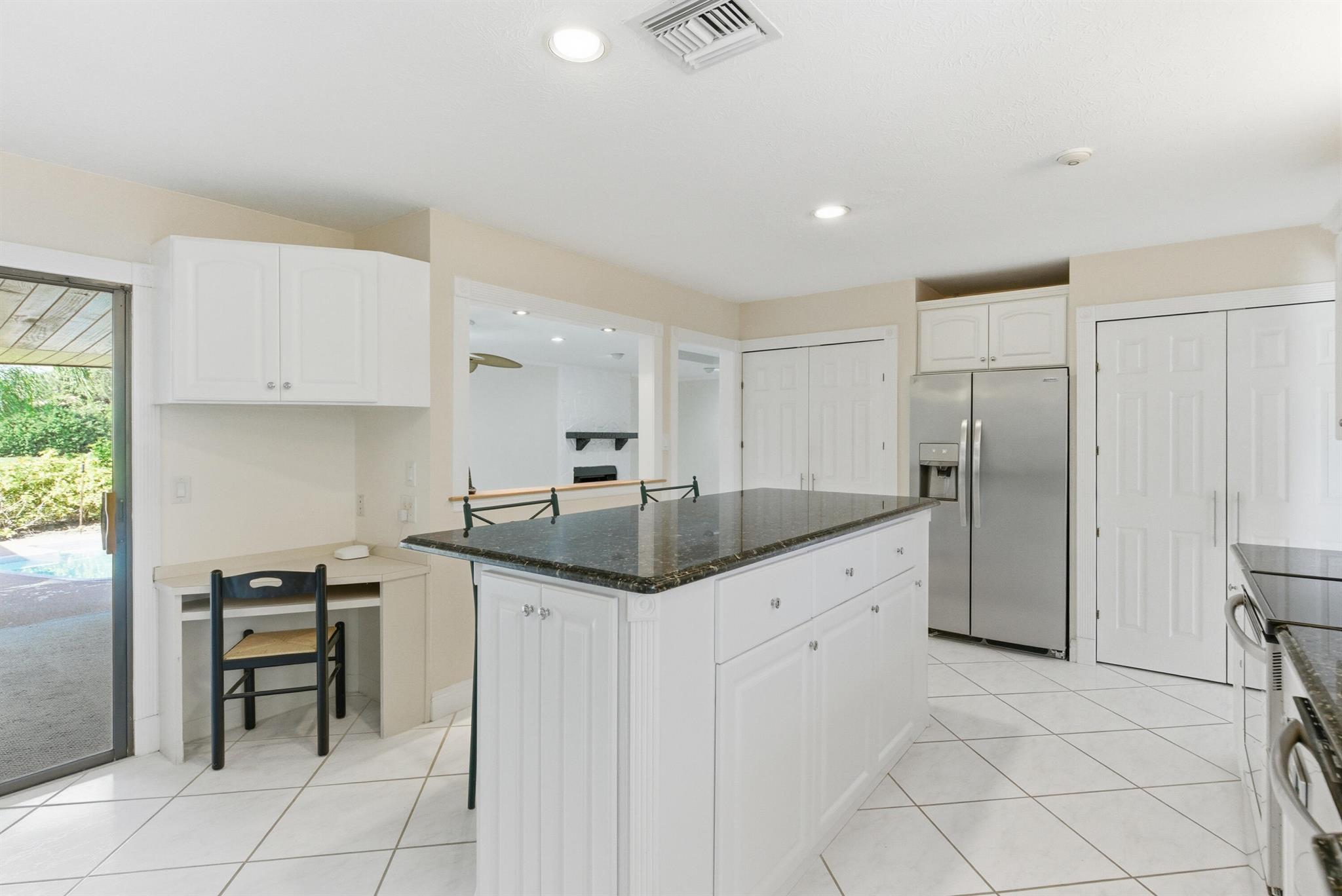 MARINER SANDS - Residential