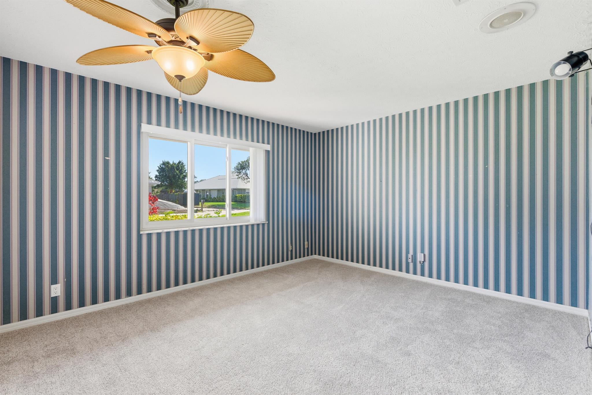 MARINER SANDS - Residential