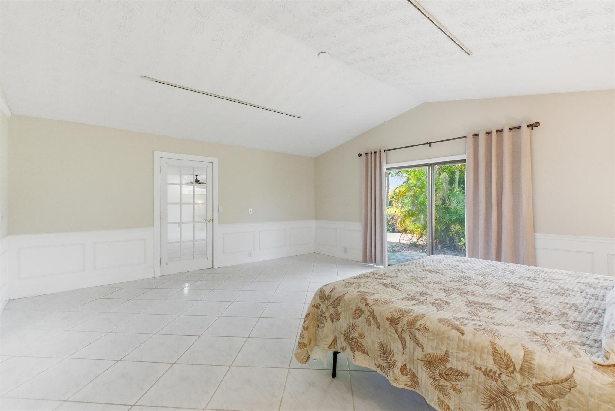 MARINER SANDS - Residential