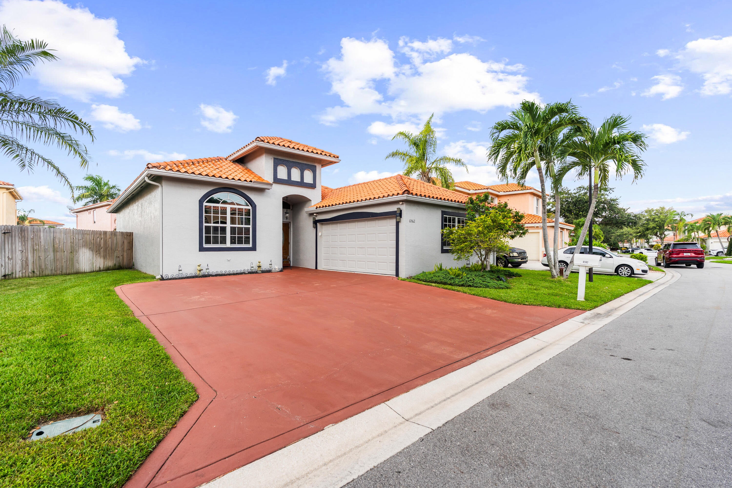 Properties 6562 Geneva Street