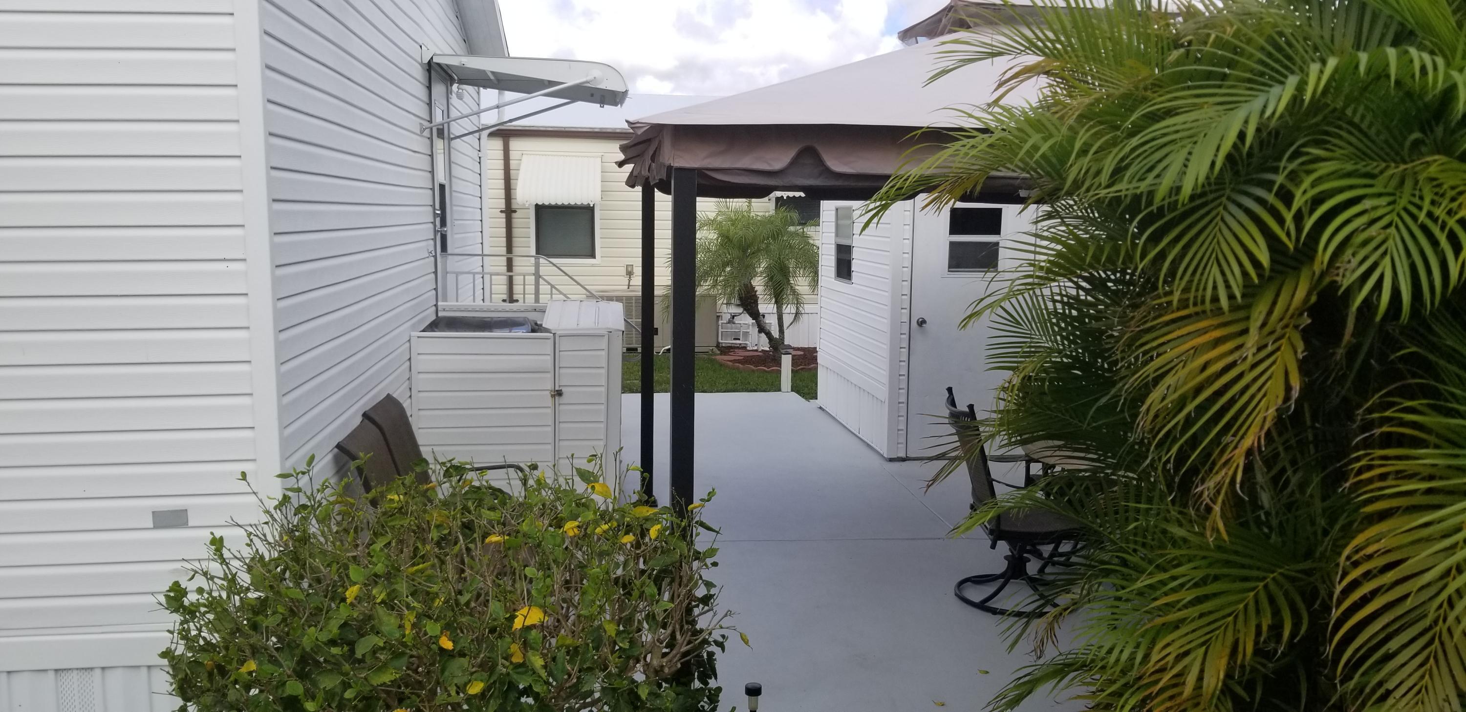 14578 Glenview Drive, Delray Beach, FL, 33445/$170,000 4 14578 Glenview Drive