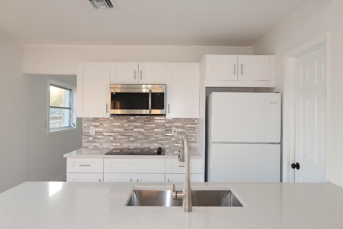 LAKE WORTH TOWN OF - Residential