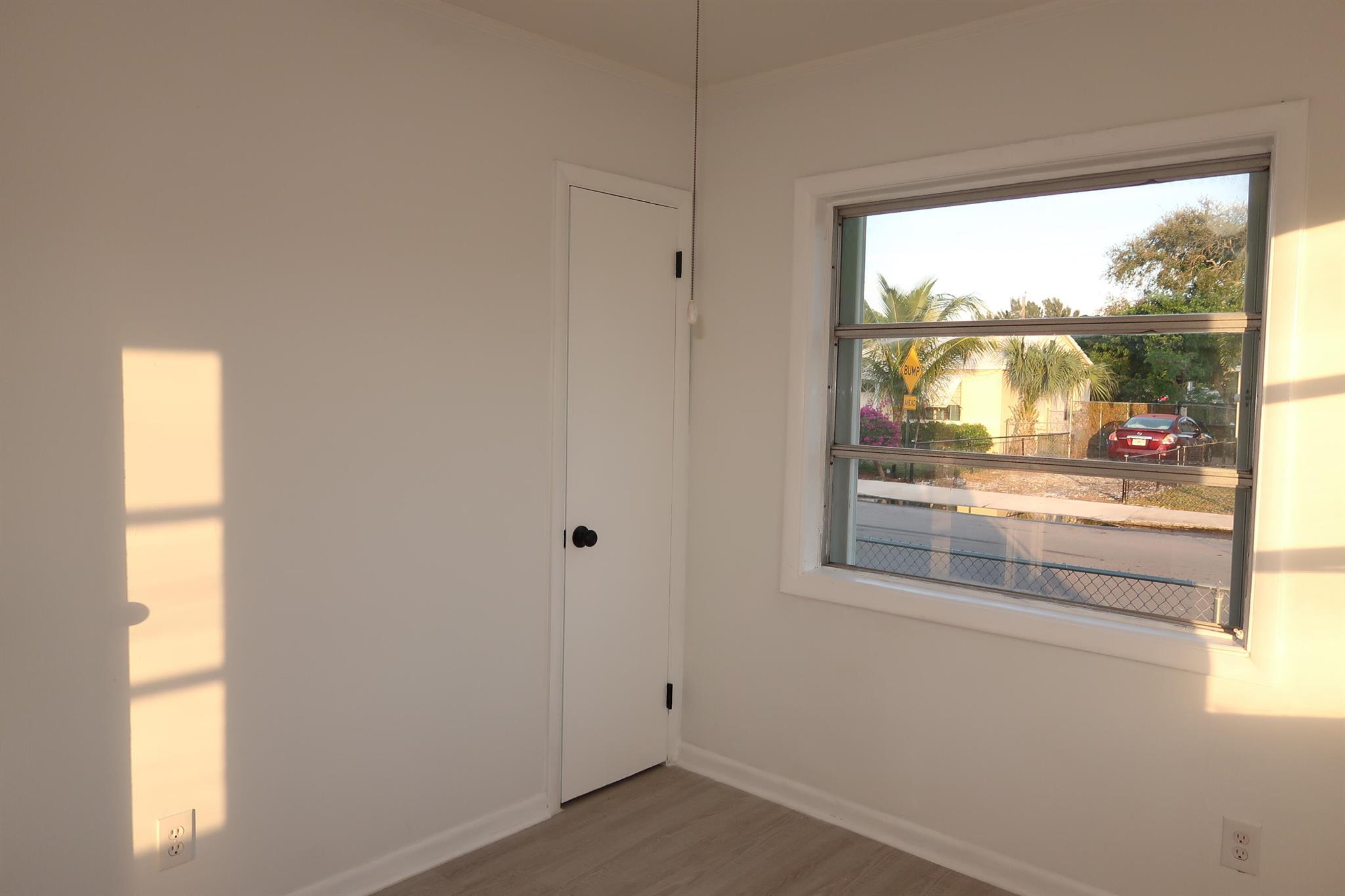 LAKE WORTH TOWN OF - Residential