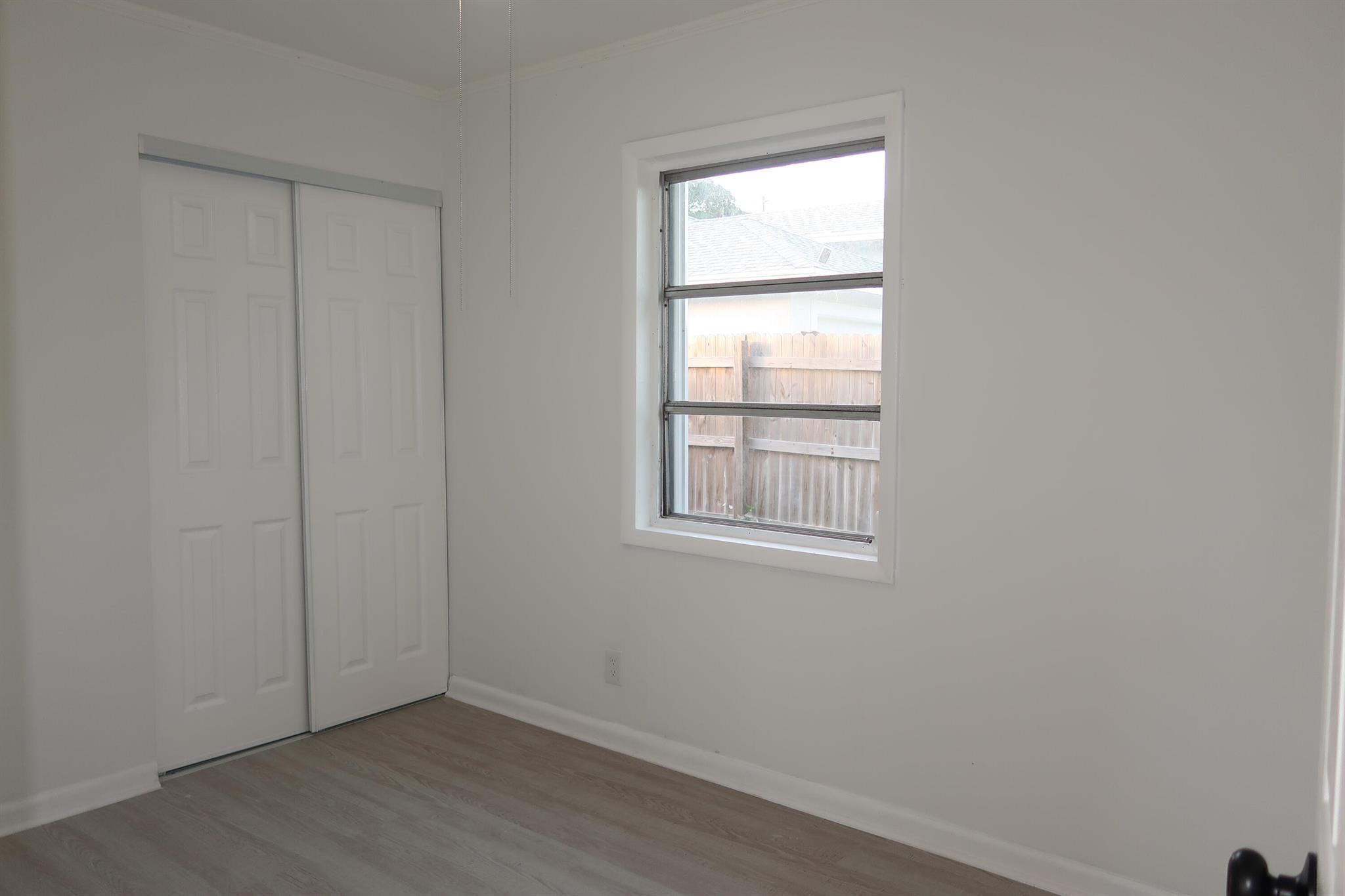 LAKE WORTH TOWN OF - Residential