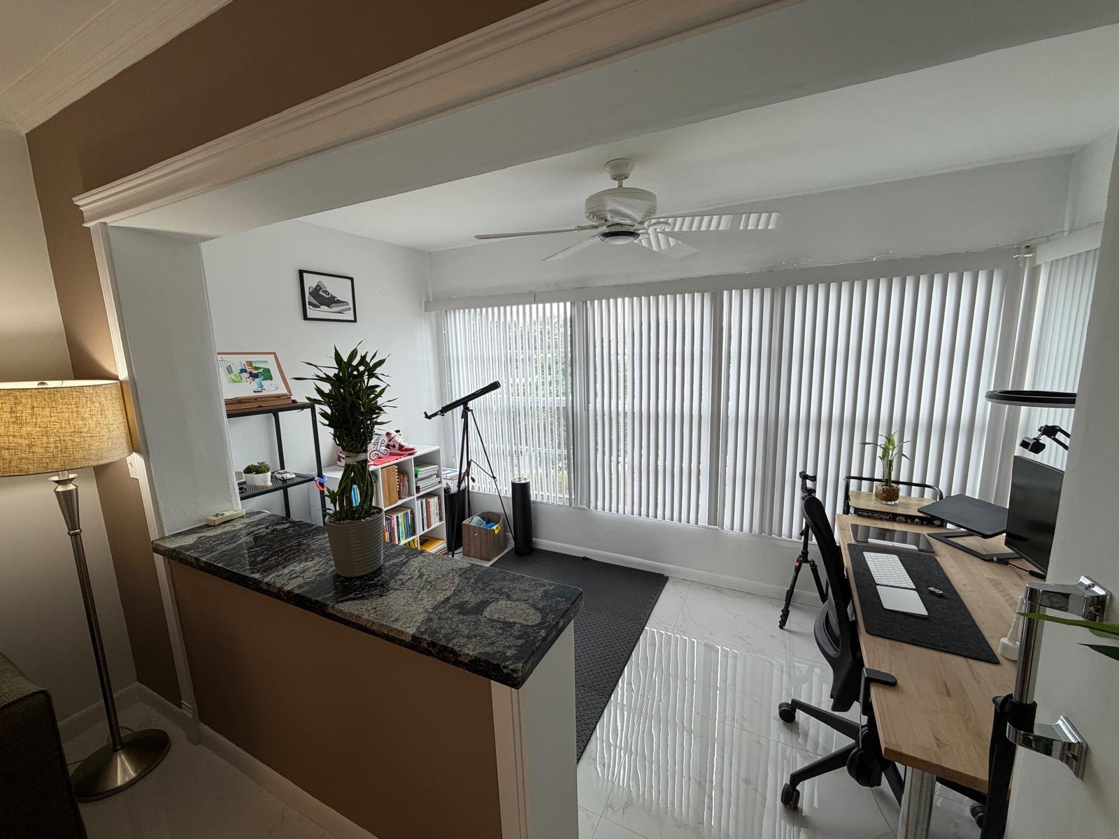 LAUDERDALE OAKS 15 COND - Residential