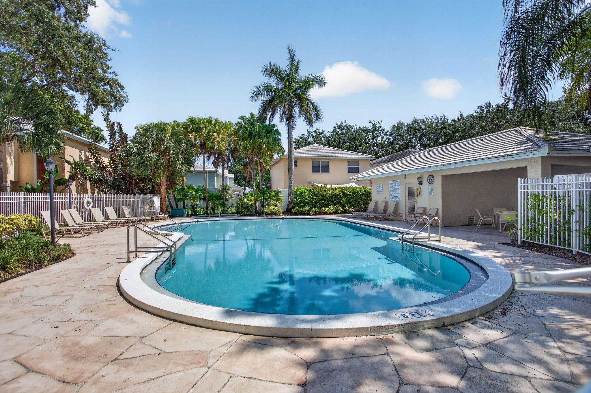 9812 NW 2nd Court