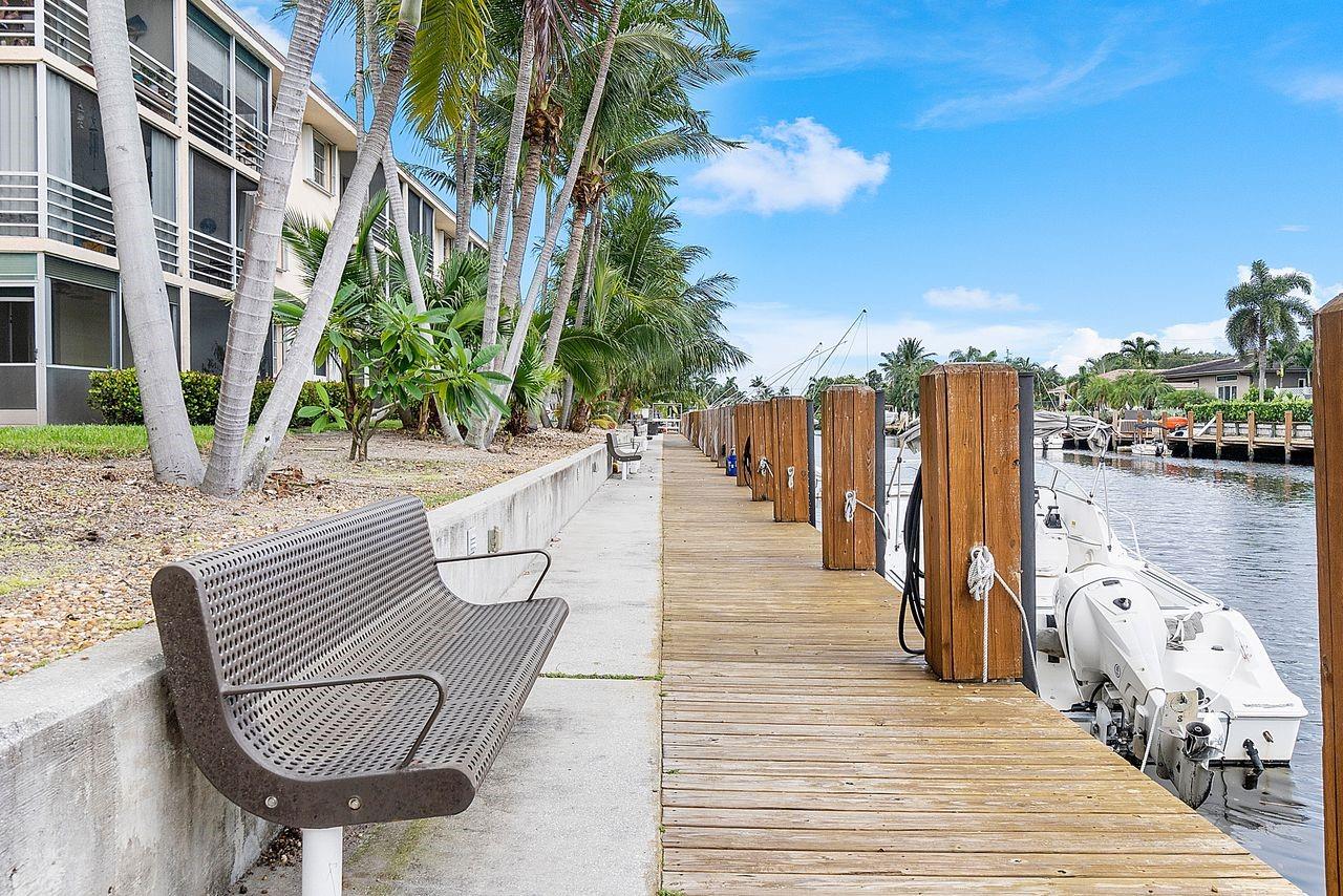 LIGHTHOUSE POINT PLAZA CO - Residential