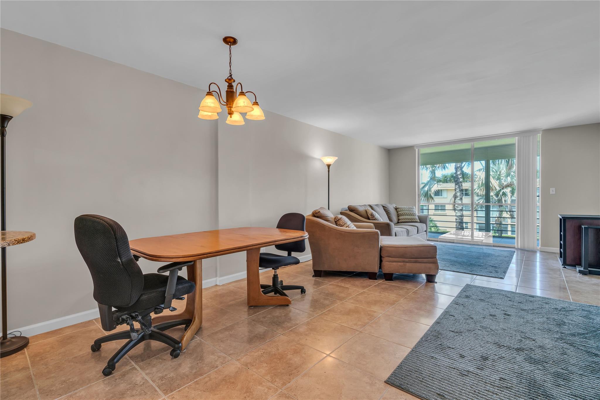 LIGHTHOUSE POINT PLAZA CO - Residential