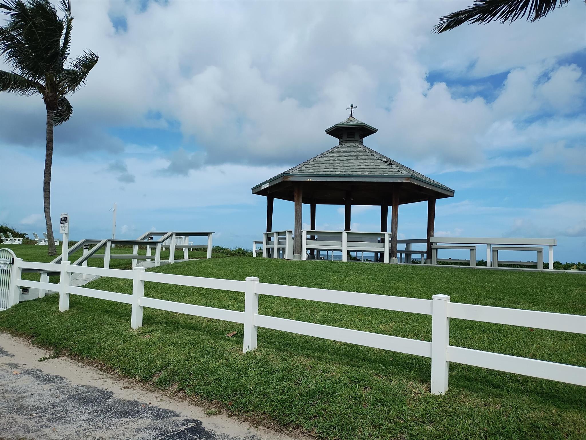 Rare opportunity to be steps to a beautiful private beach, a 200-foot boardwalk and gazebo. This two-bedroom apt has been updated. There is a clubhouse, heated pool, shuffleboard and Bocci ball courts. You will feel like you're in Paradise! Ocean Ridge is a special place. you can walk to shops and restaurants just over the bridge and a take a short drive to popular Downtown Delray beach. Stroll along Old Ocean Blvd to enjoy the Atlantic Ocean in this quaint area.