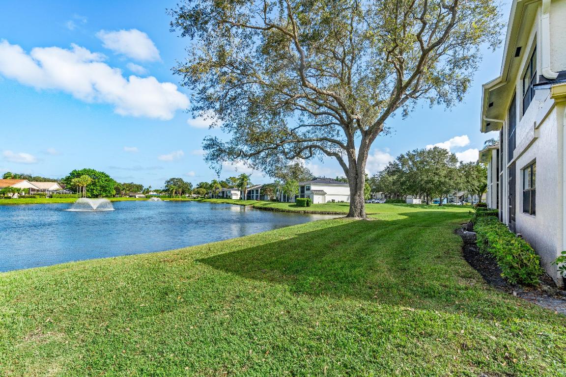 BRIARWOOD CONDO - Residential