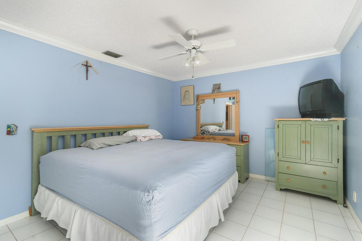 JUPITER LAKES VILLAS COND - Residential