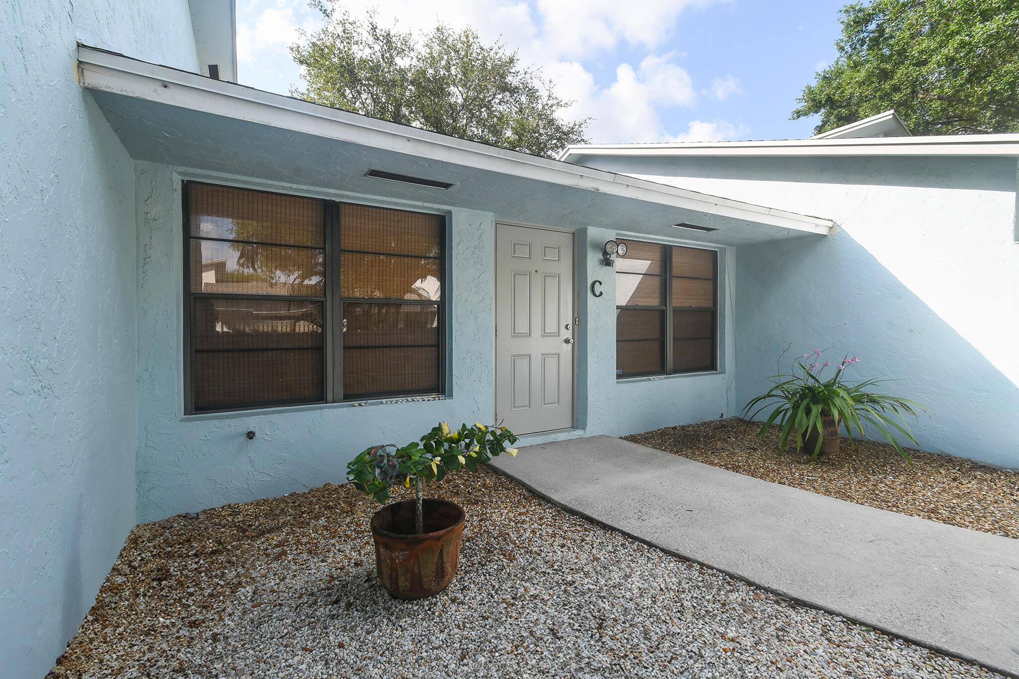 JUPITER LAKES VILLAS COND - Residential