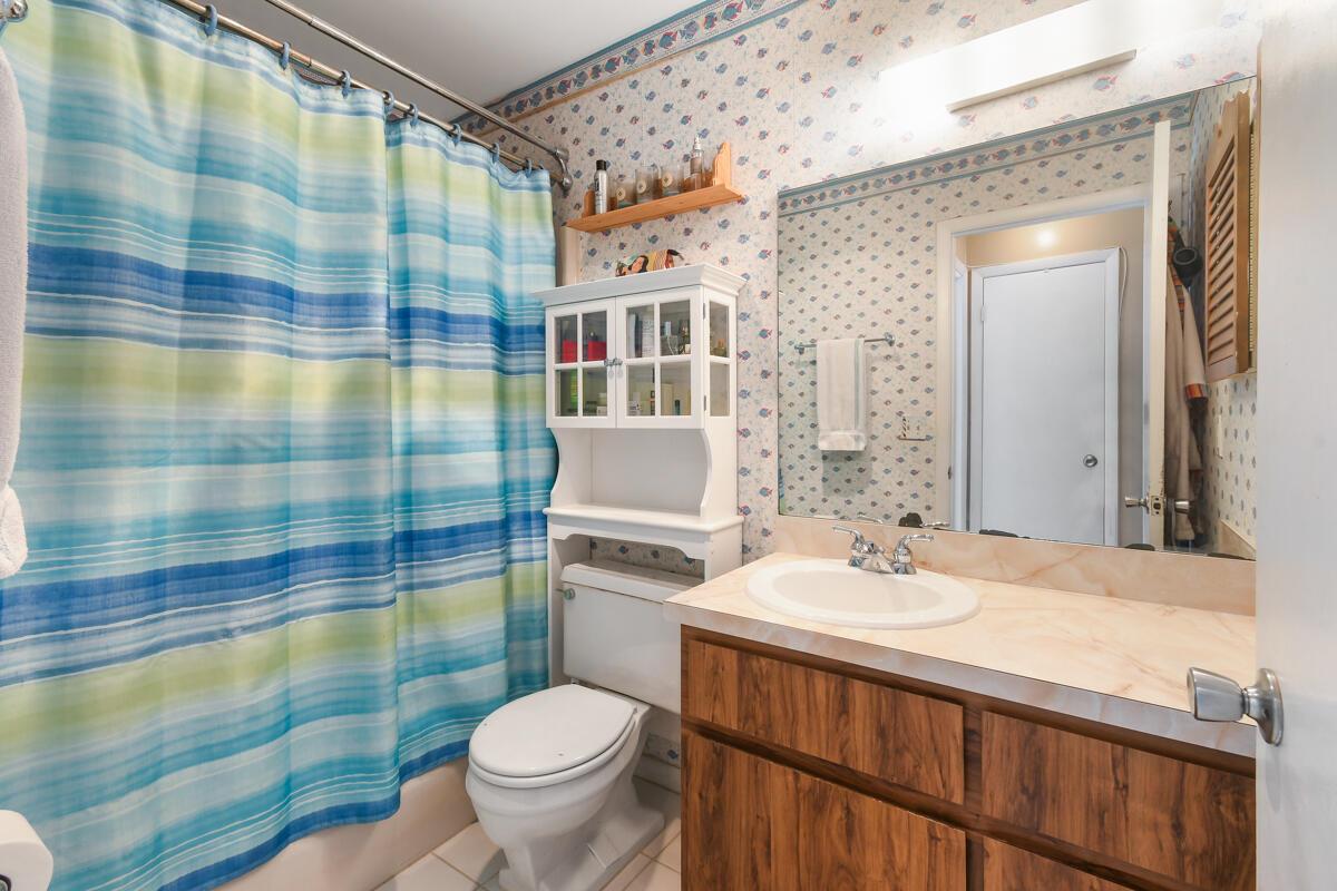 JUPITER LAKES VILLAS COND - Residential