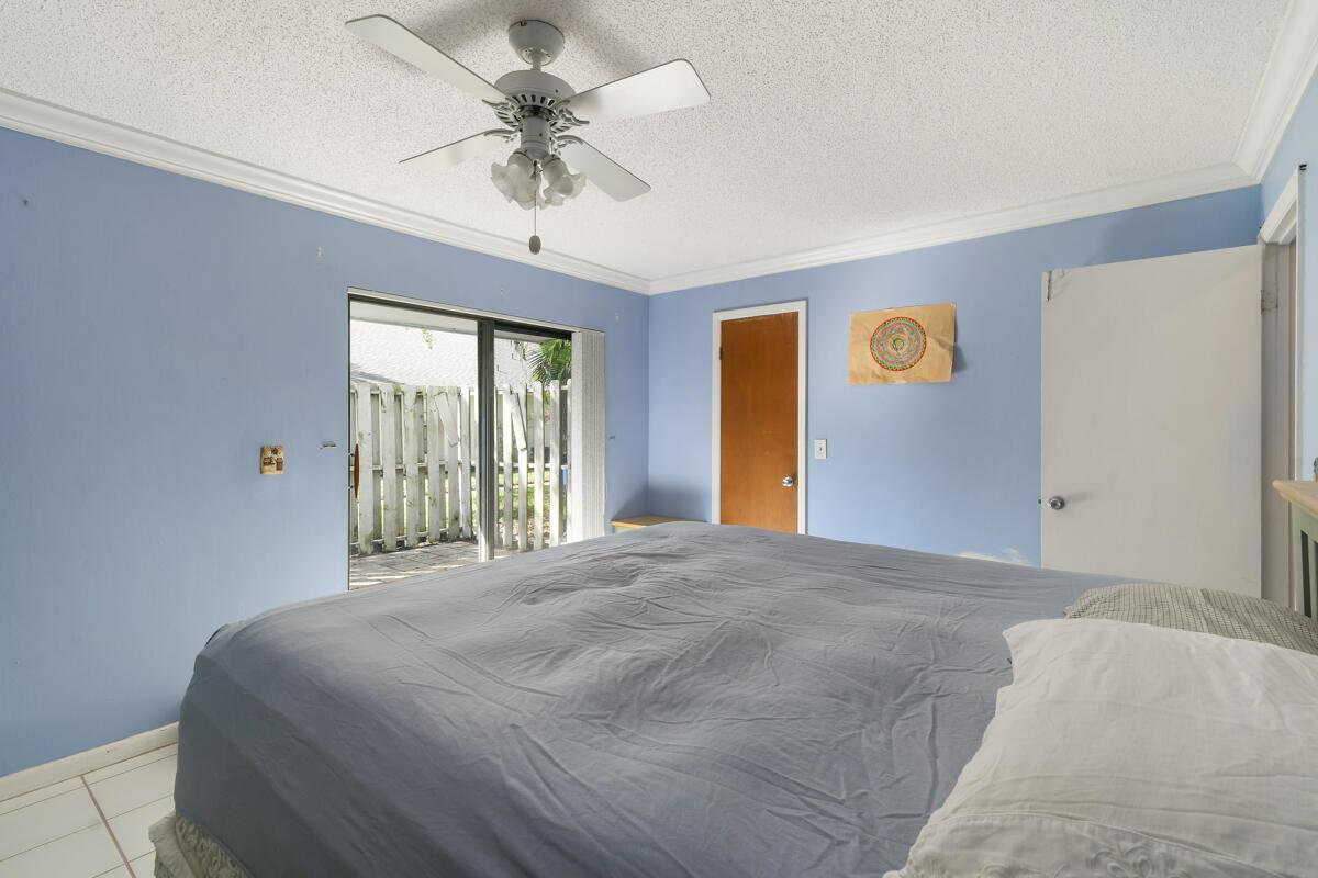 JUPITER LAKES VILLAS COND - Residential