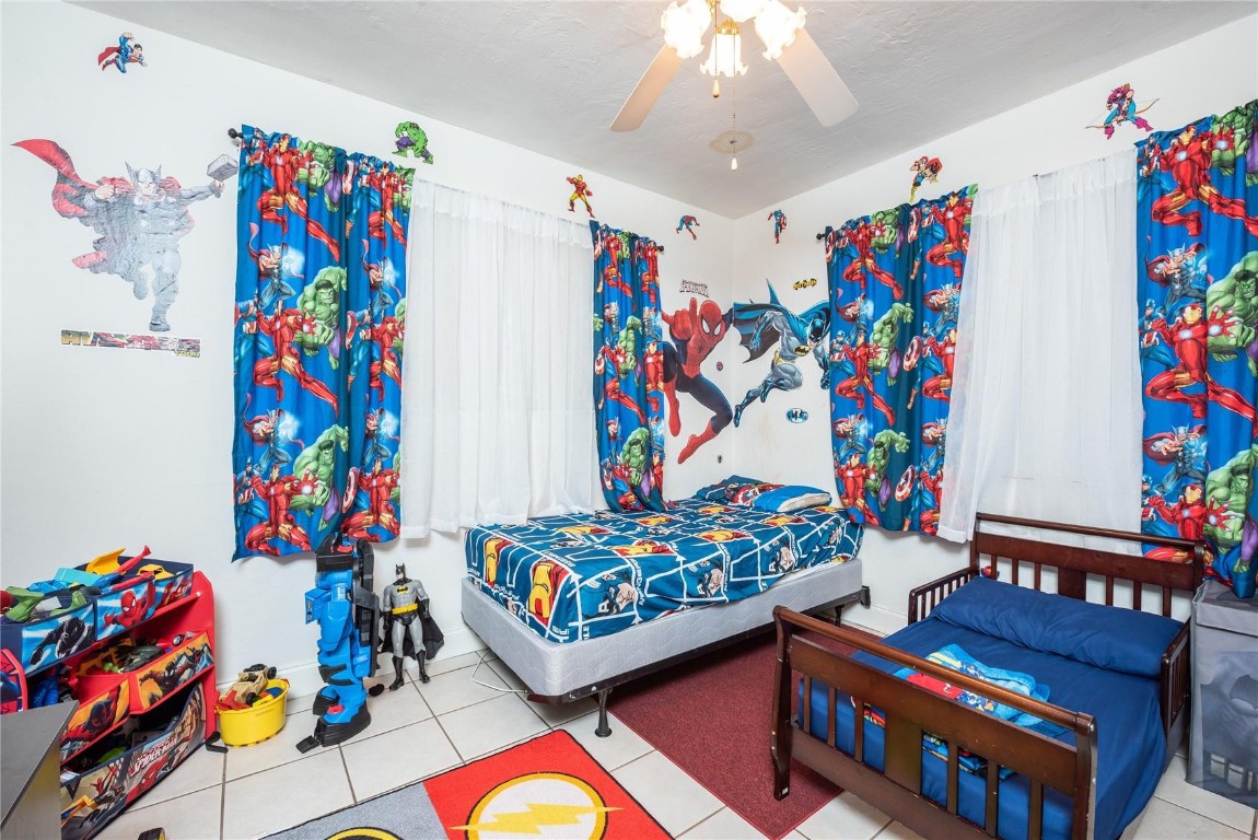 Miami Gardens Manor 49-47 - Residential