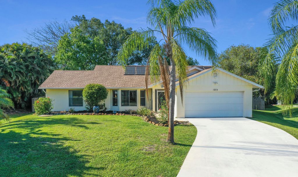 Photo of 1273 SW Albenga Avenue, Port Saint Lucie, FL 34953 (MLS # R10975676)