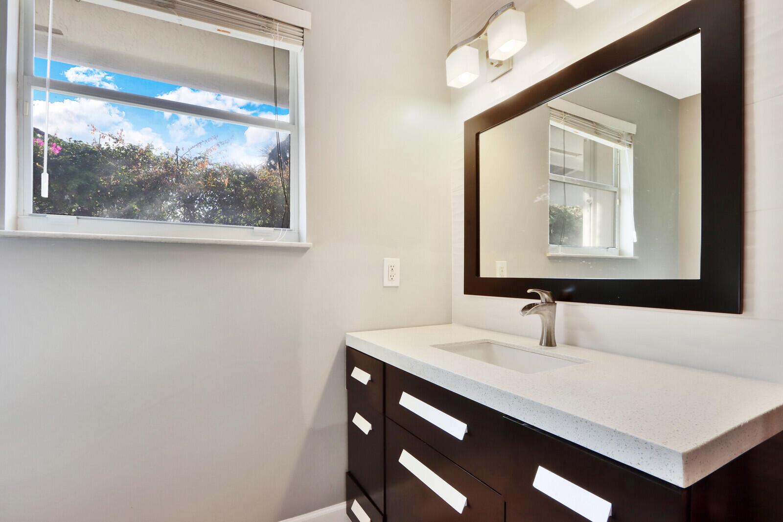 Jupiter Inlet Beach Colon - Residential