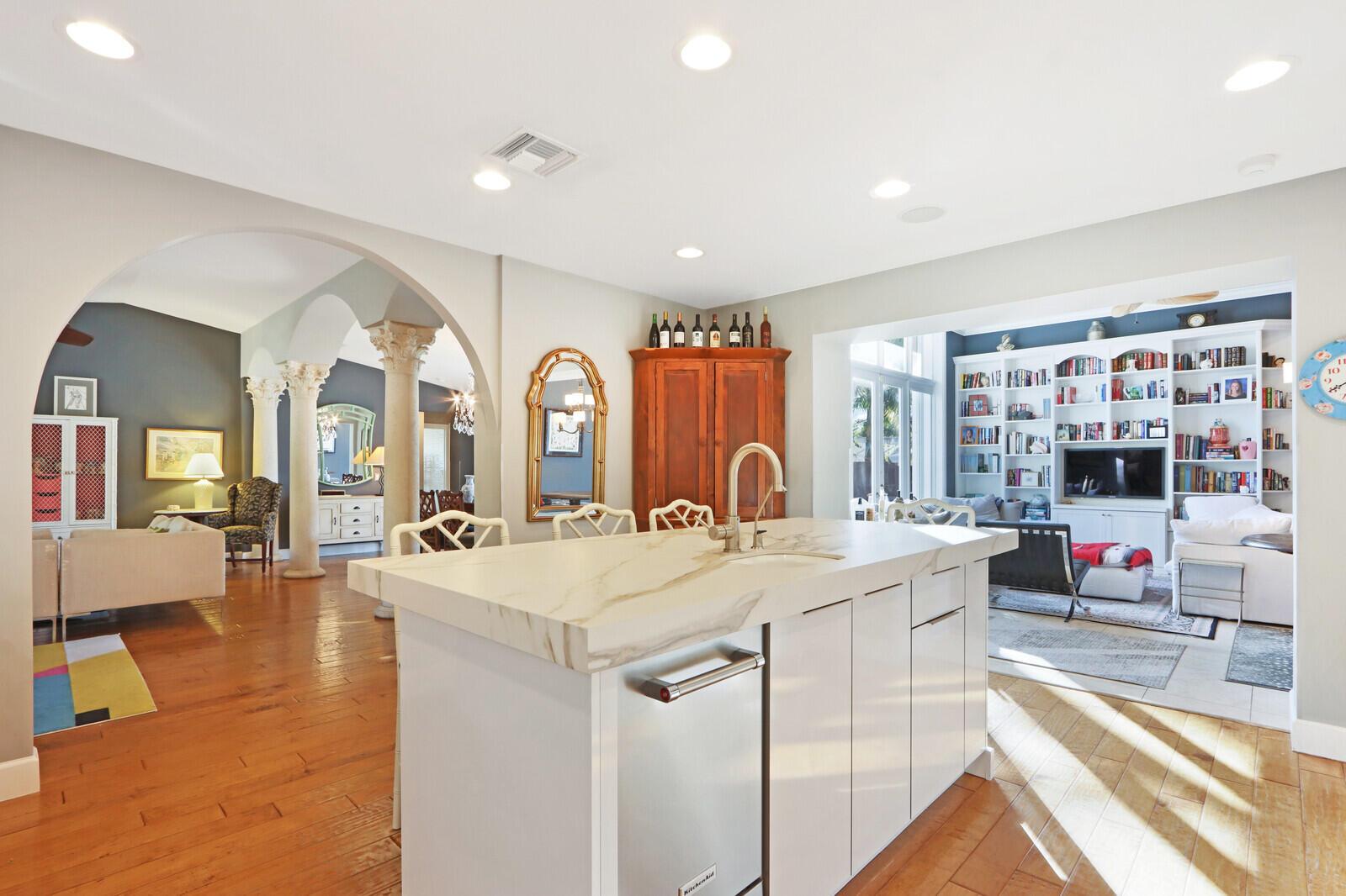 Jupiter Inlet Beach Colon - Residential