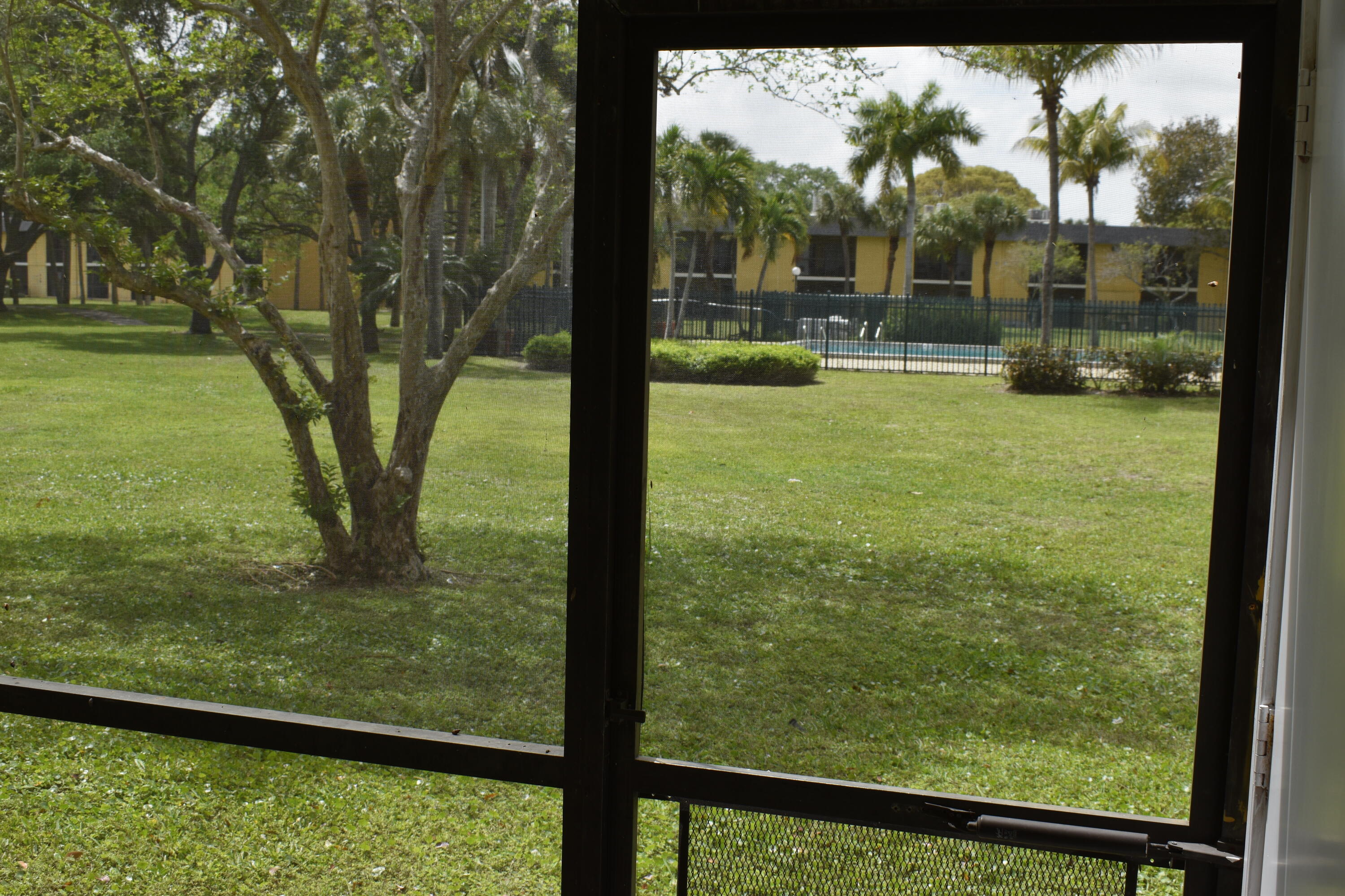 MEADOWS ON THE GREEN CONDO - Residential