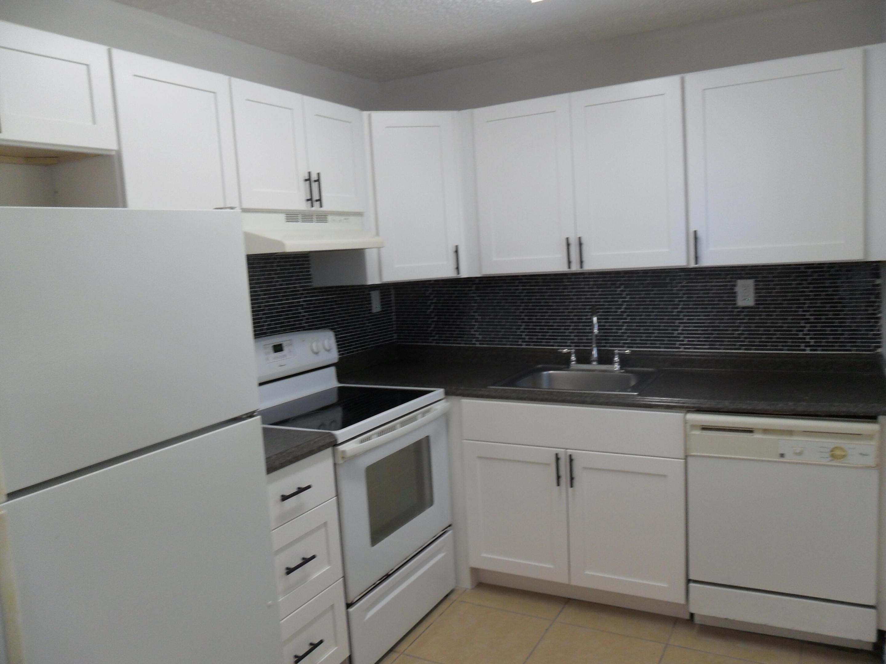 MEADOWS ON THE GREEN CONDO - Residential