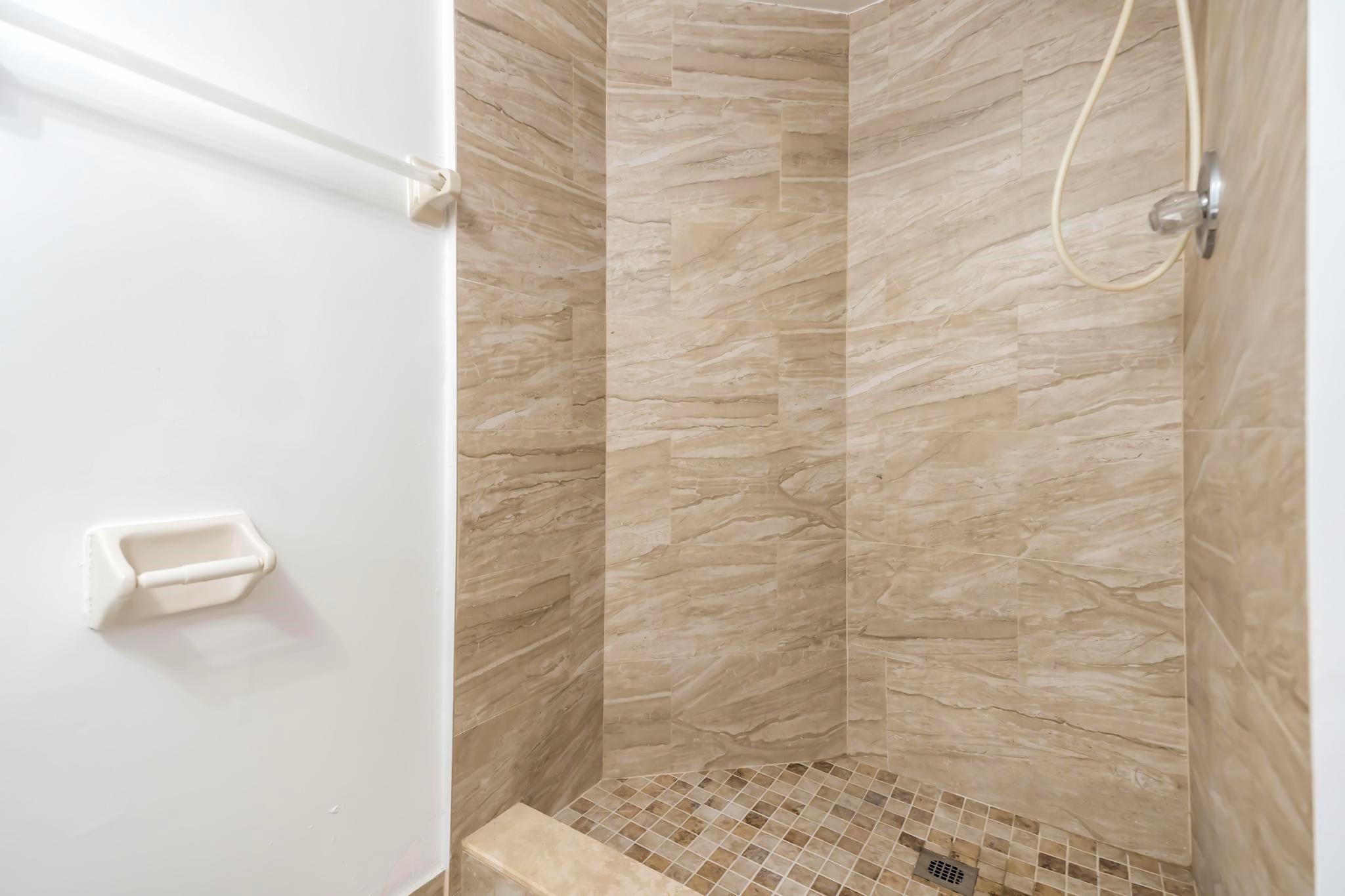 LAKE POINTE CONDOMINIUM N - Residential