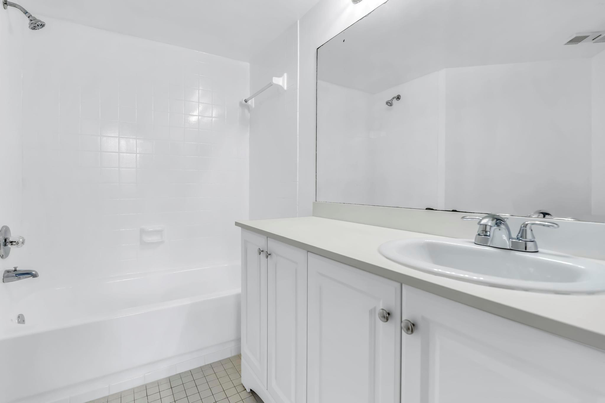 LAKE POINTE CONDOMINIUM N - Residential