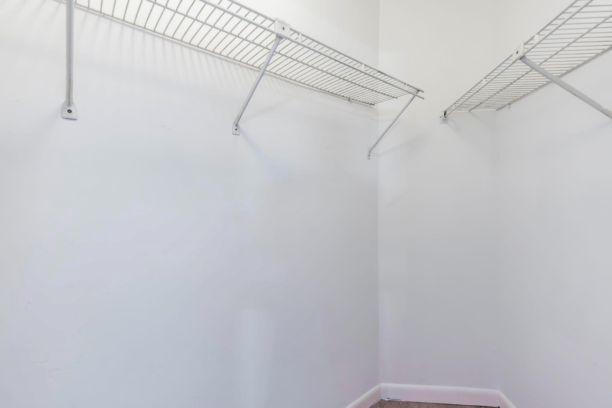 LAKE POINTE CONDOMINIUM N - Residential