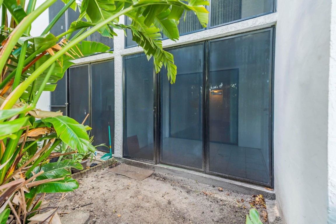 LAKE POINTE CONDOMINIUM N - Residential