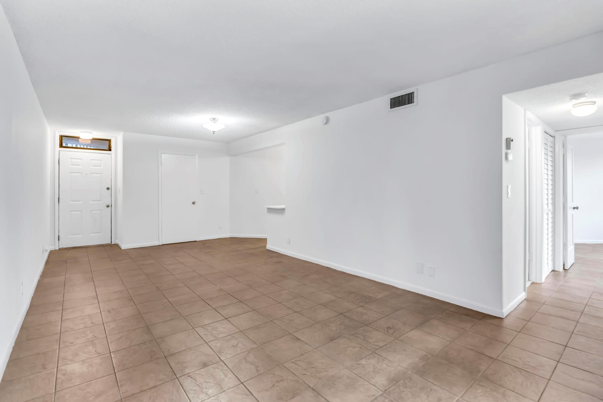 LAKE POINTE CONDOMINIUM N - Residential