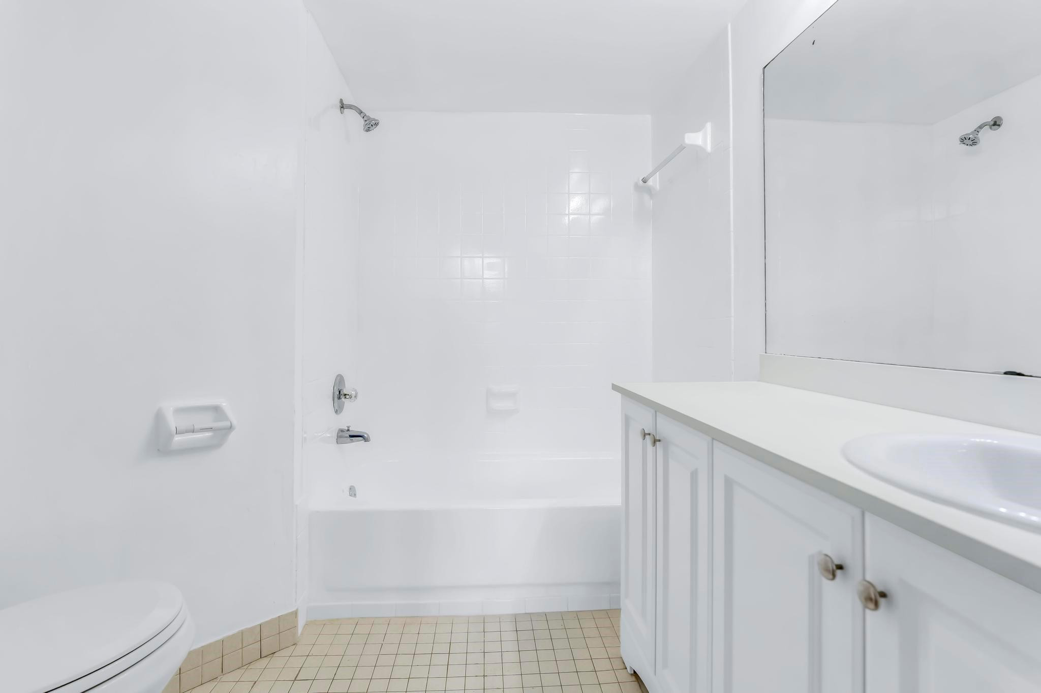 LAKE POINTE CONDOMINIUM N - Residential