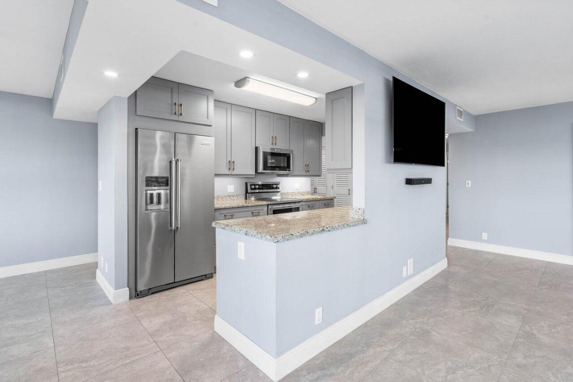 SKY HARBOUR EAST CONDO - Residential