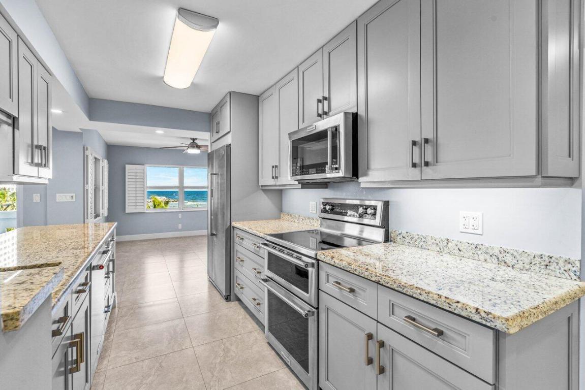 SKY HARBOUR EAST CONDO - Residential