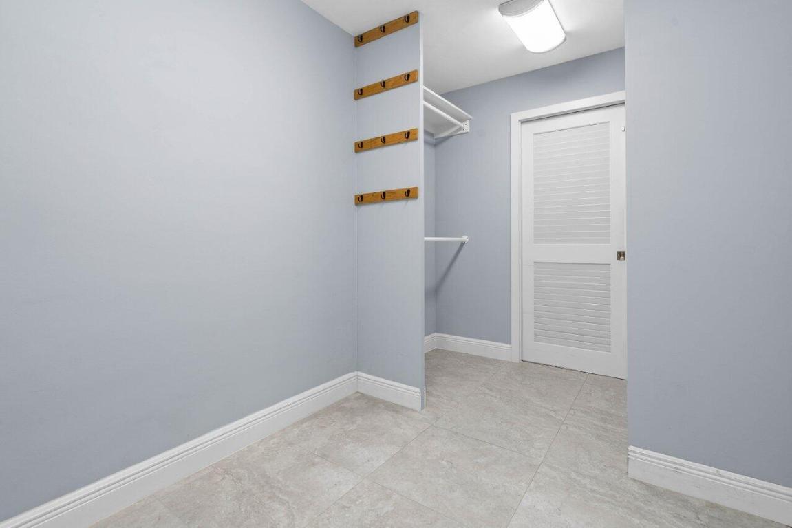 SKY HARBOUR EAST CONDO - Residential