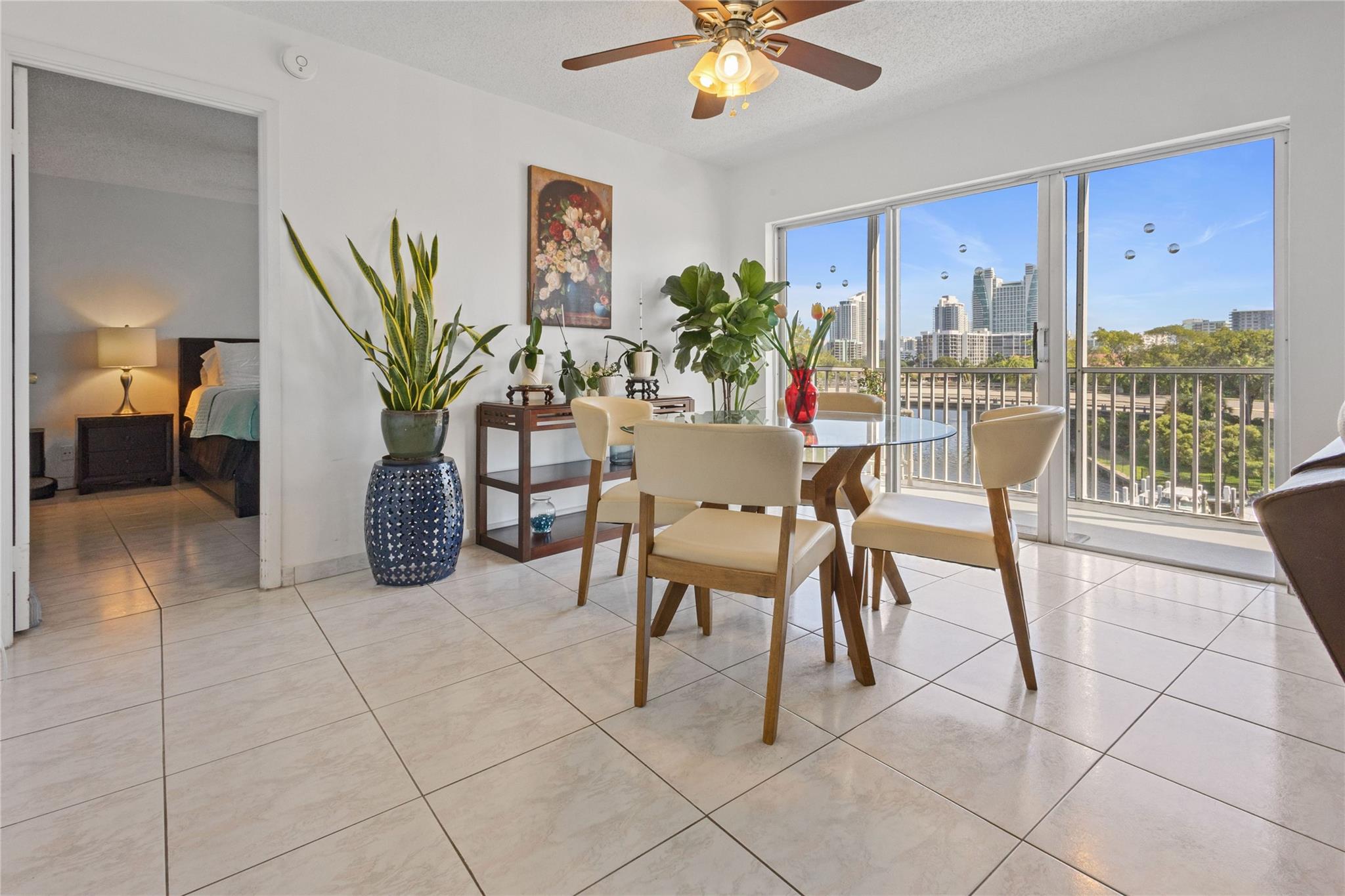 FAIRWAYS RIVIERA - Residential