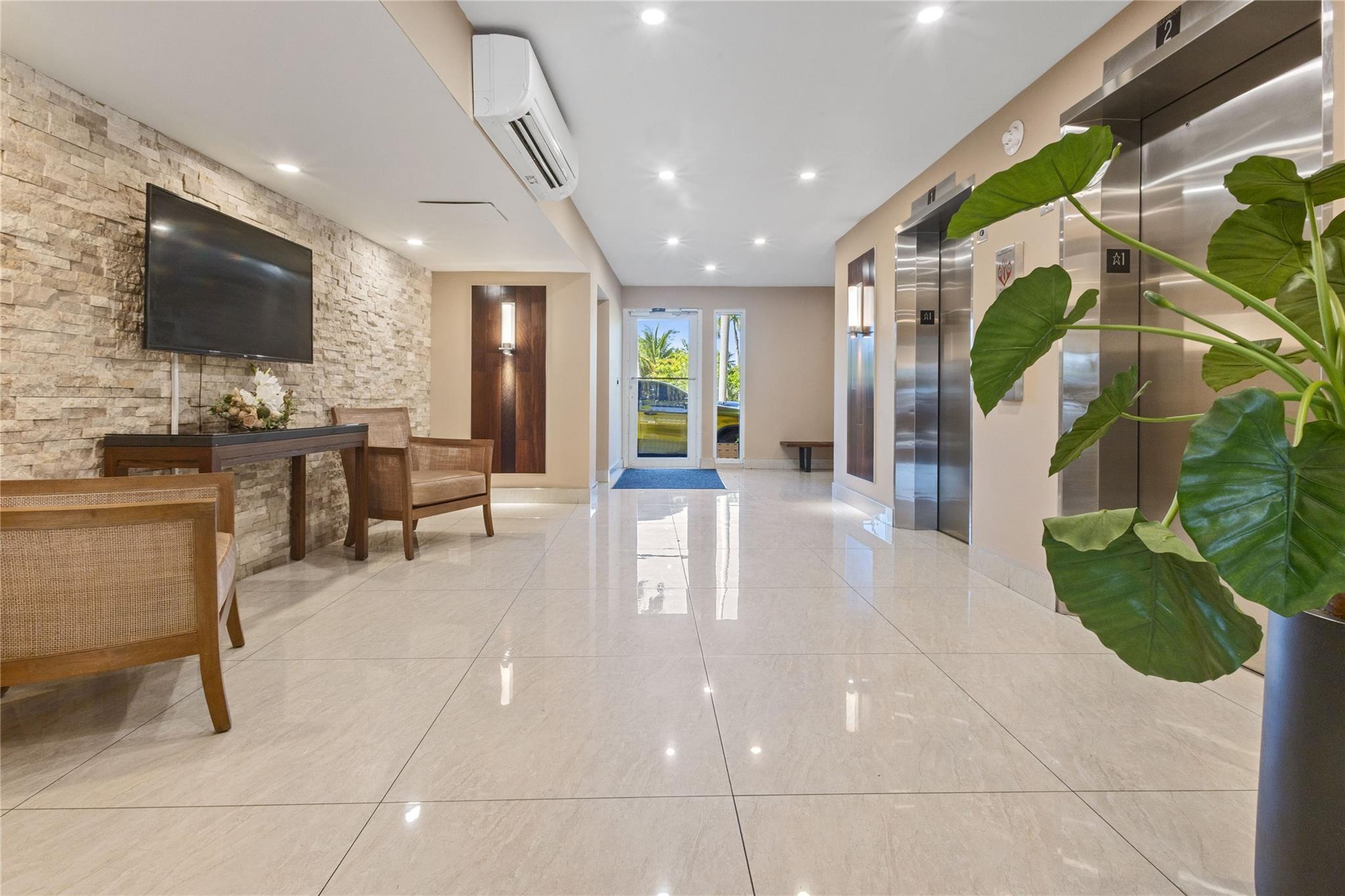 FAIRWAYS RIVIERA - Residential