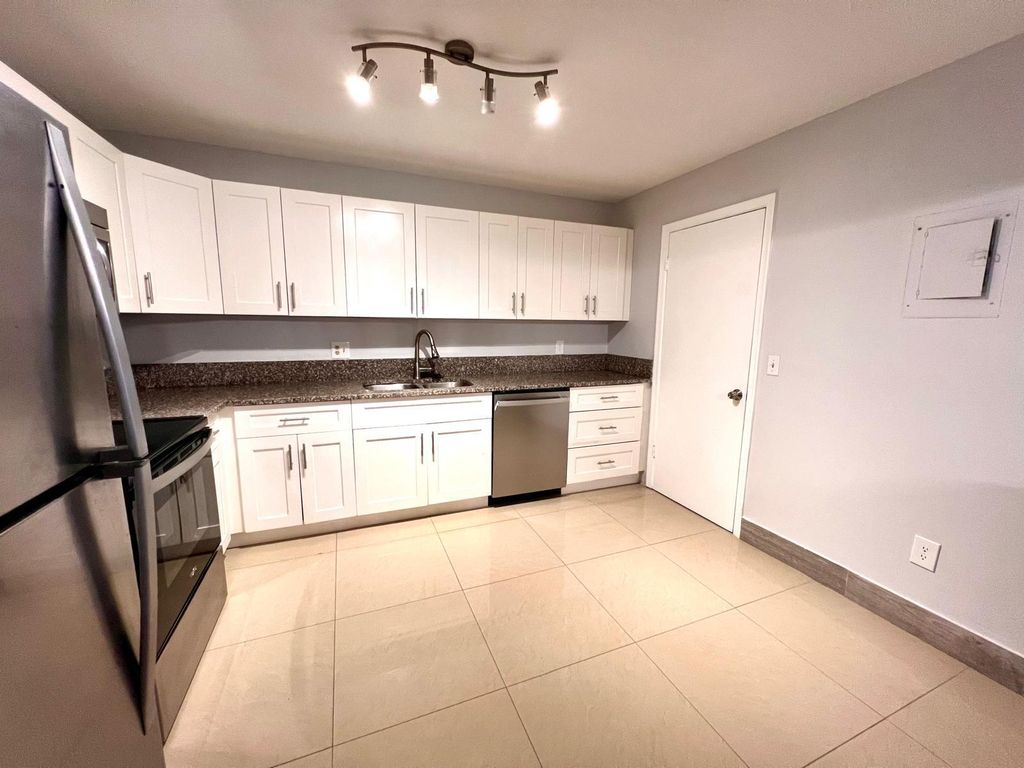 Photo of 8113 Ambach Way #28a, Hypoluxo, FL 33462 (MLS # R11042269)