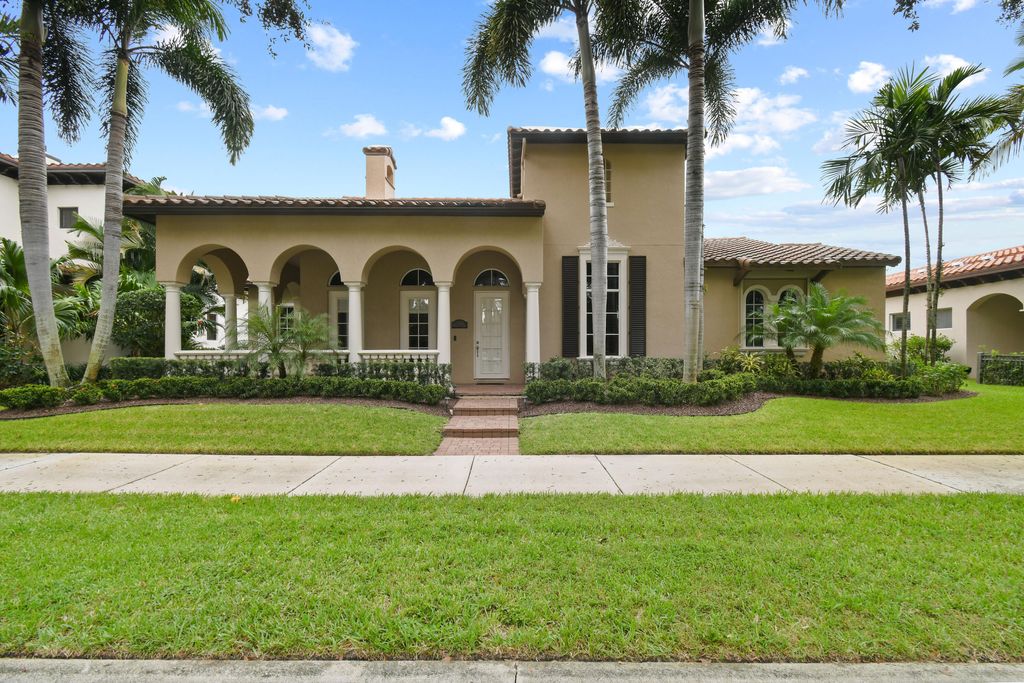 Photo of 116 Valencia Boulevard, Jupiter, FL 33458 (MLS # R10926853)