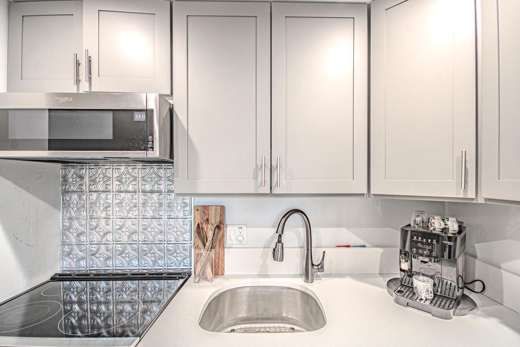 Photo of 660 Glouchester Street #106, Boca Raton, FL 33487 (MLS # R11154239)