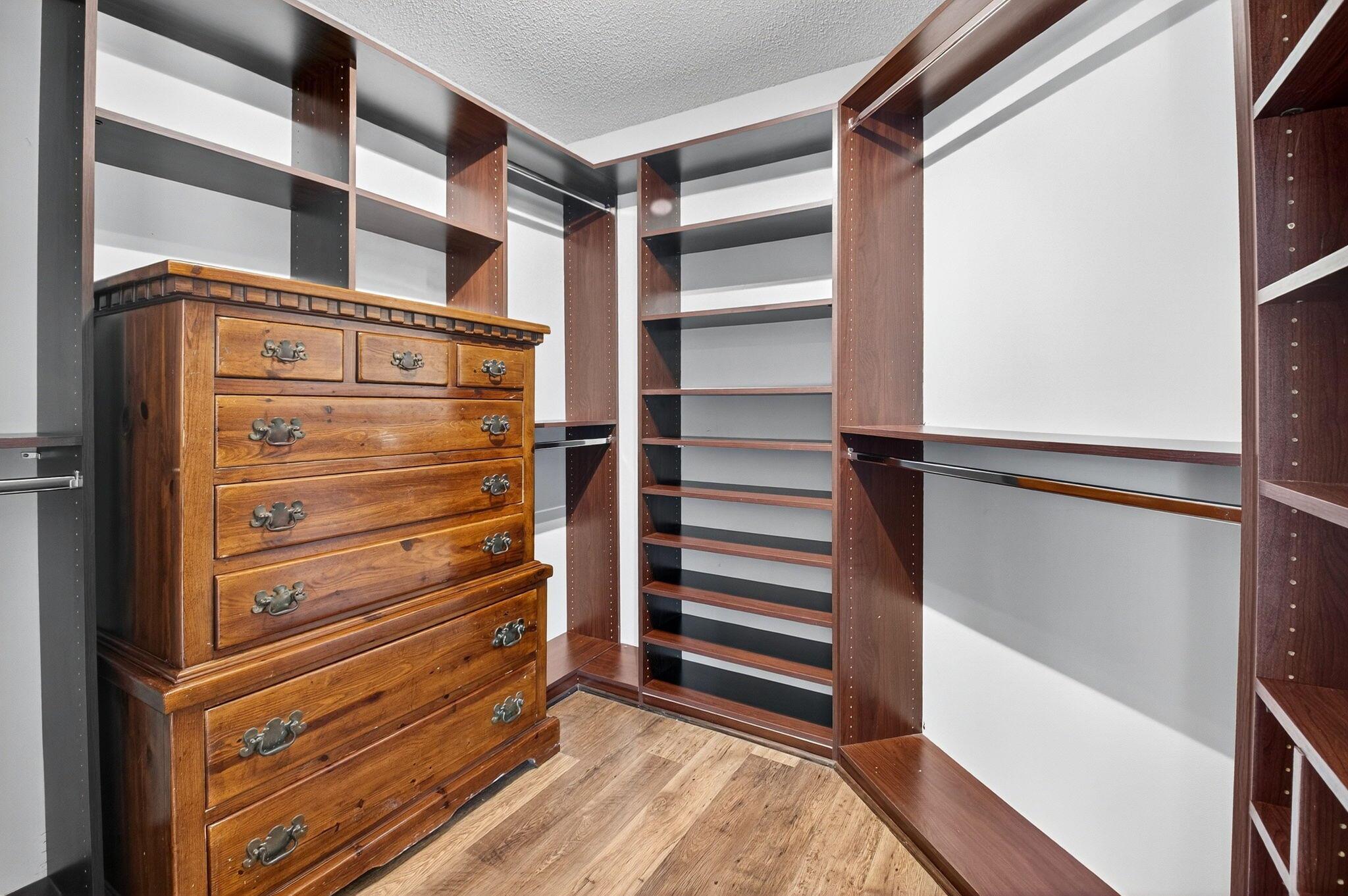 SPINNAKER BAY AT LAKE CHA - Residential Lease