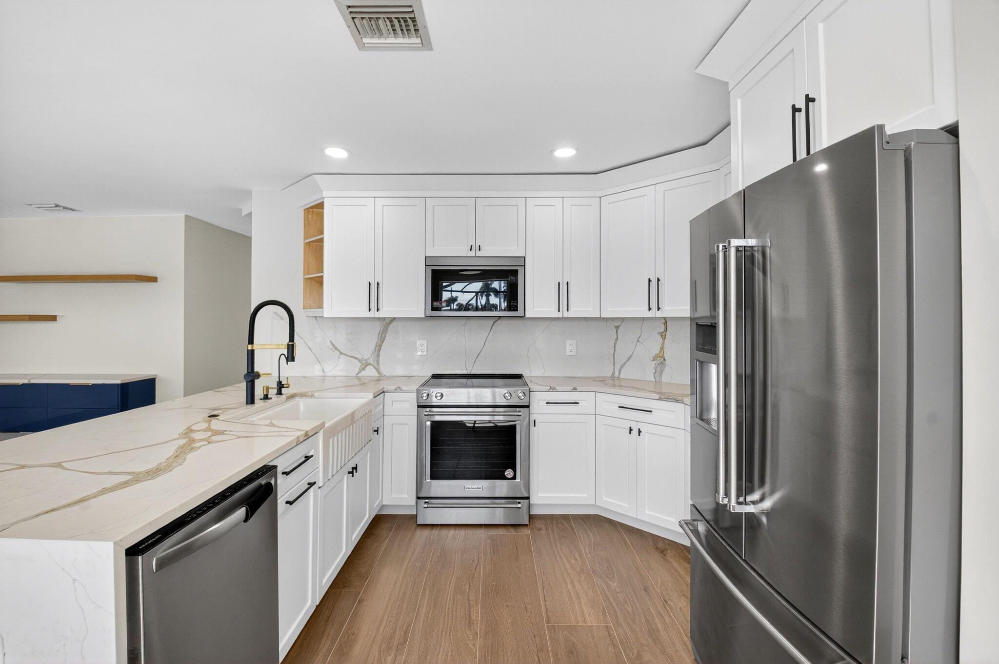 SPINNAKER BAY AT LAKE CHA - Residential Lease