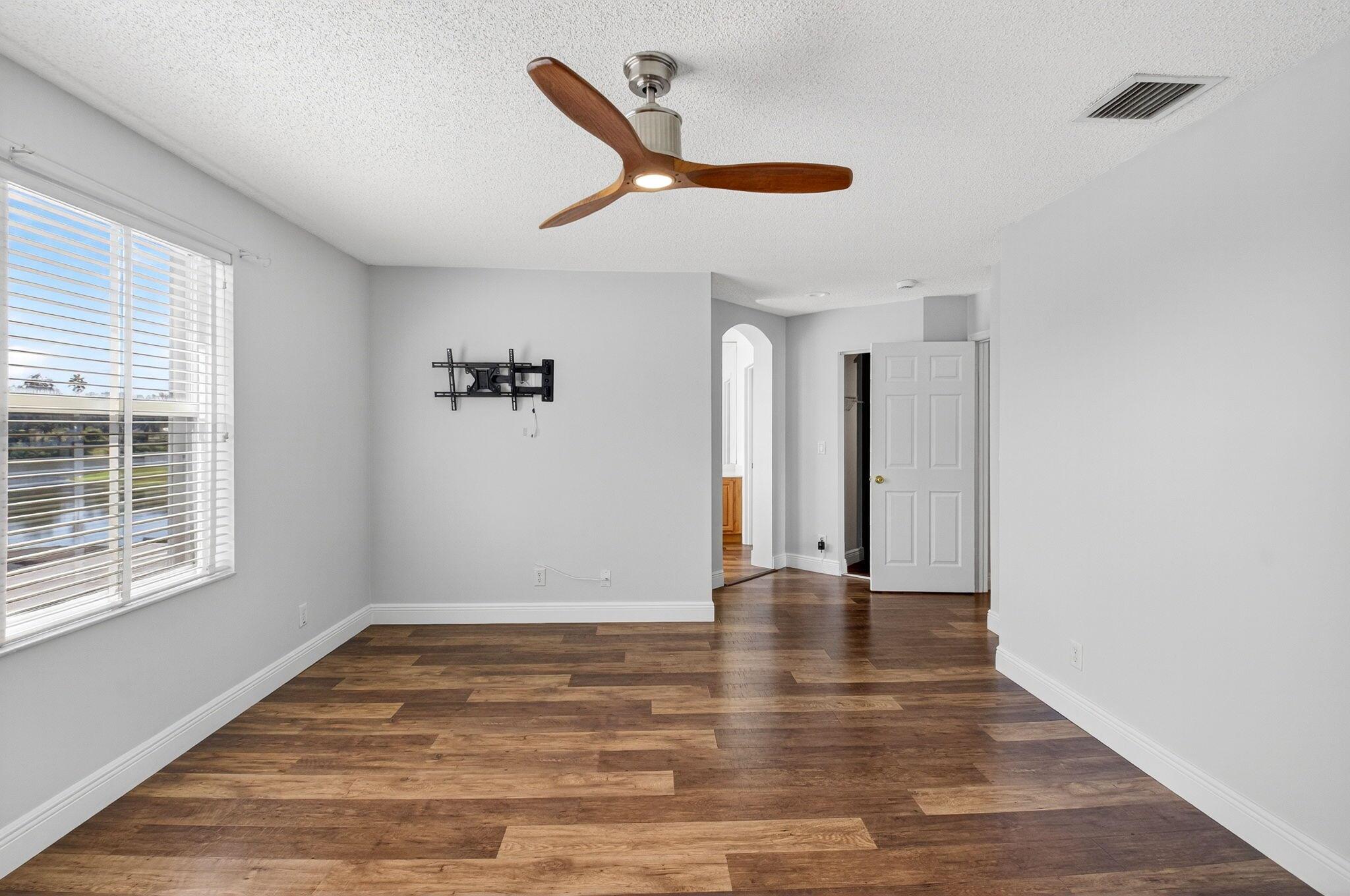 SPINNAKER BAY AT LAKE CHA - Residential Lease