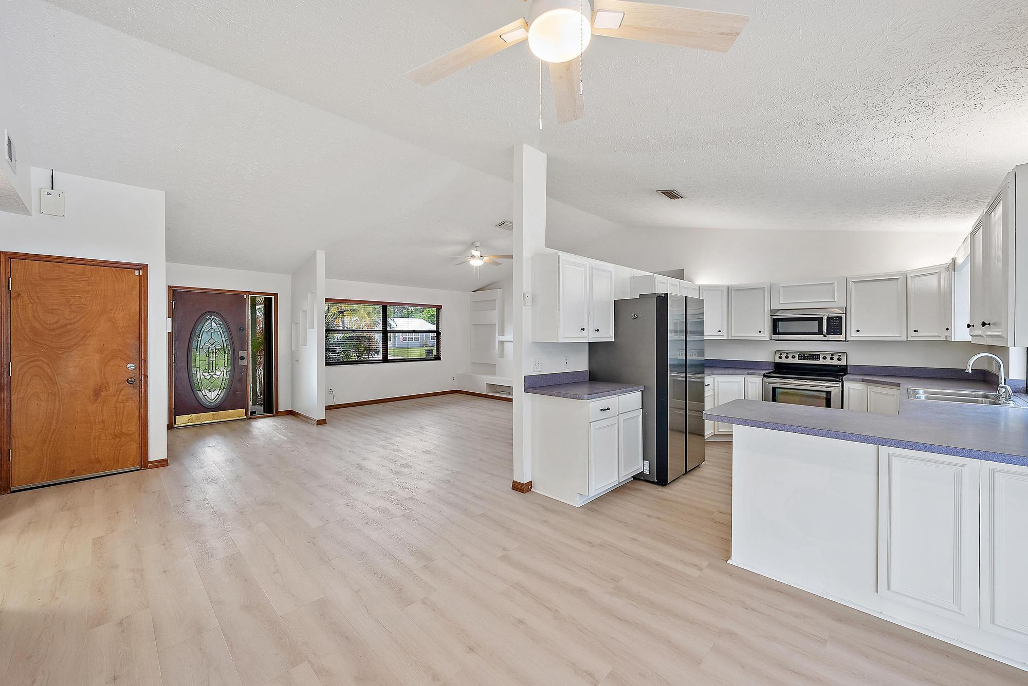 PORT ST LUCIE SECTION 2 - Residential