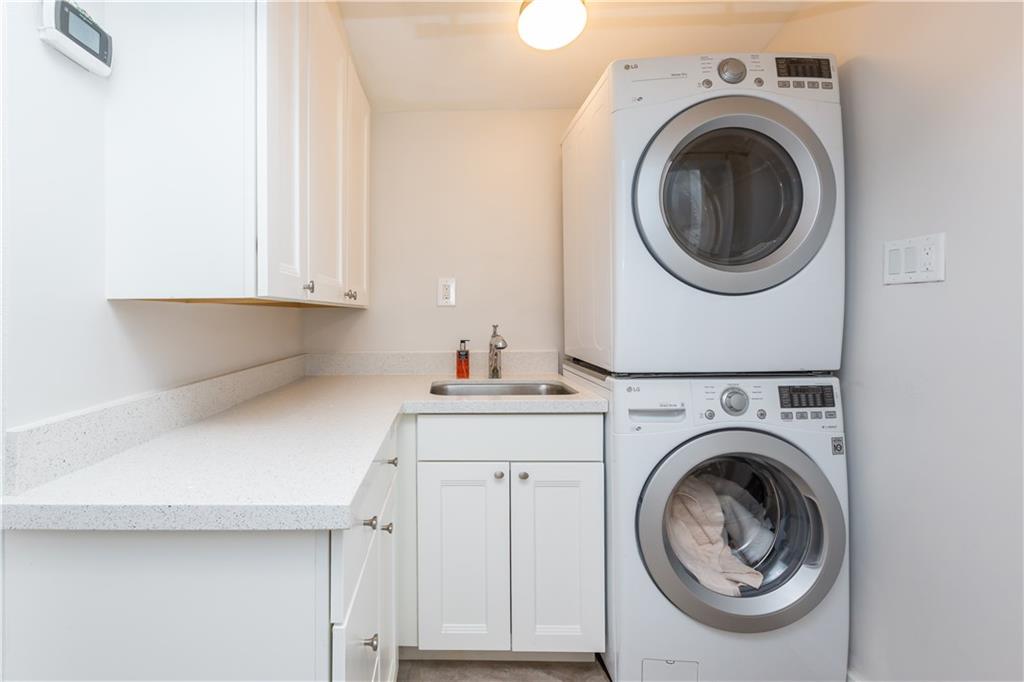 Utopia 3-29 B - Residential