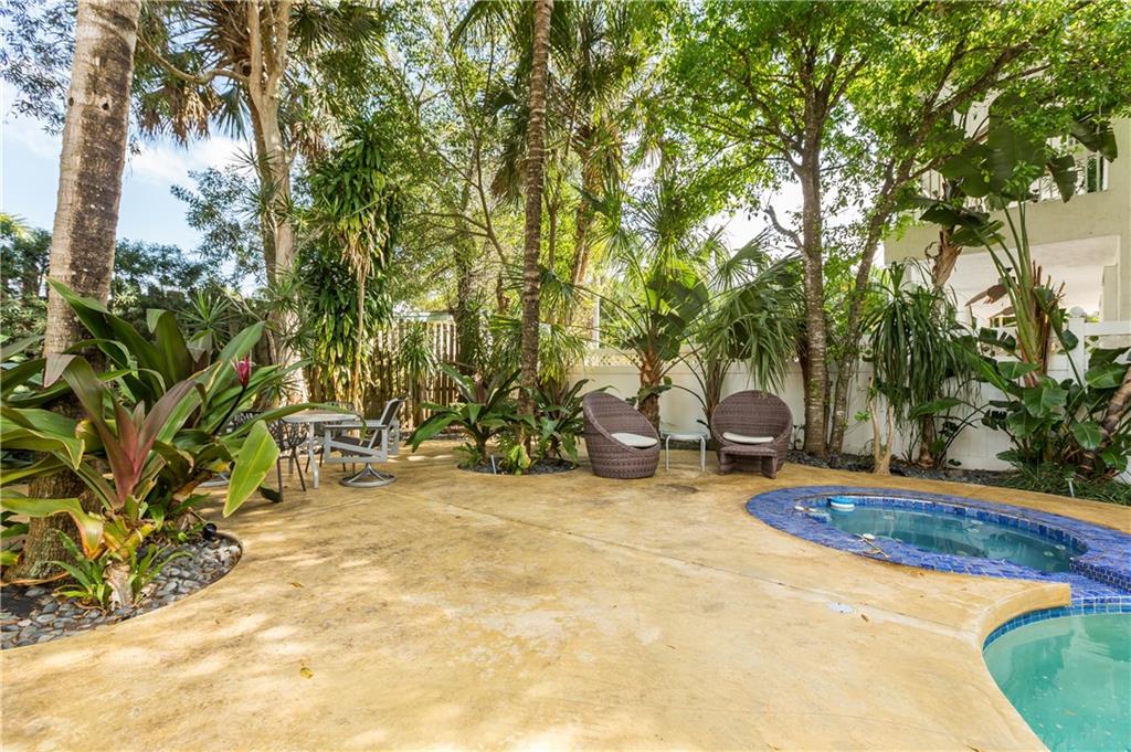 Utopia 3-29 B - Residential