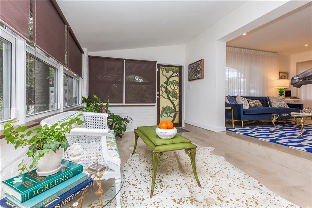 Utopia 3-29 B - Residential