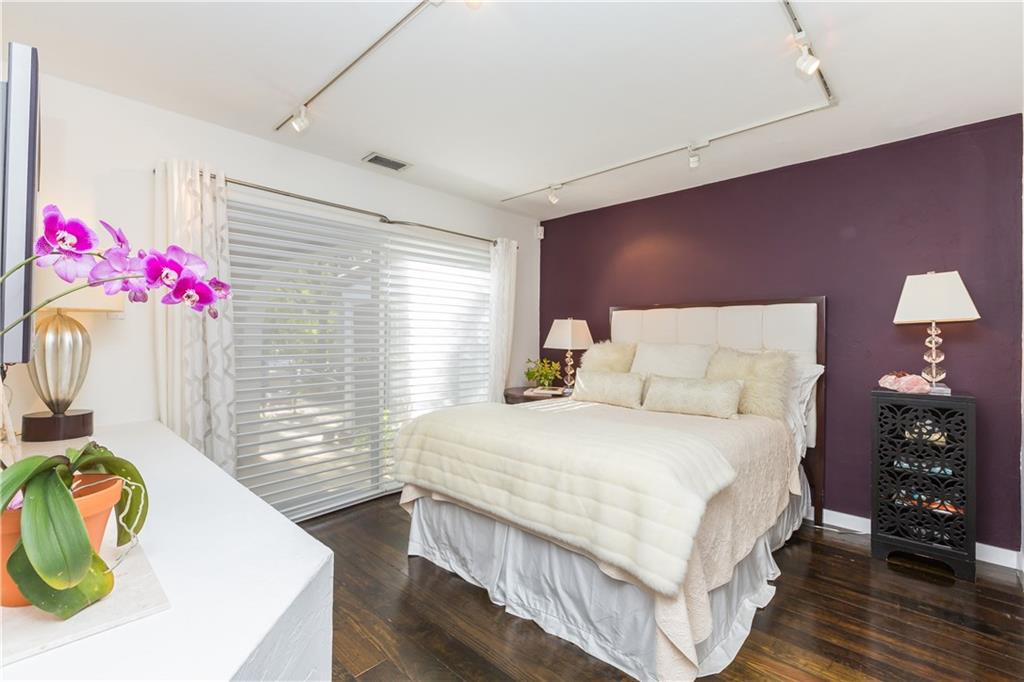 Utopia 3-29 B - Residential