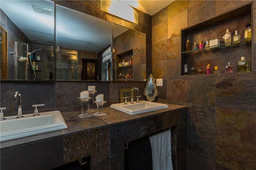 Utopia 3-29 B - Residential