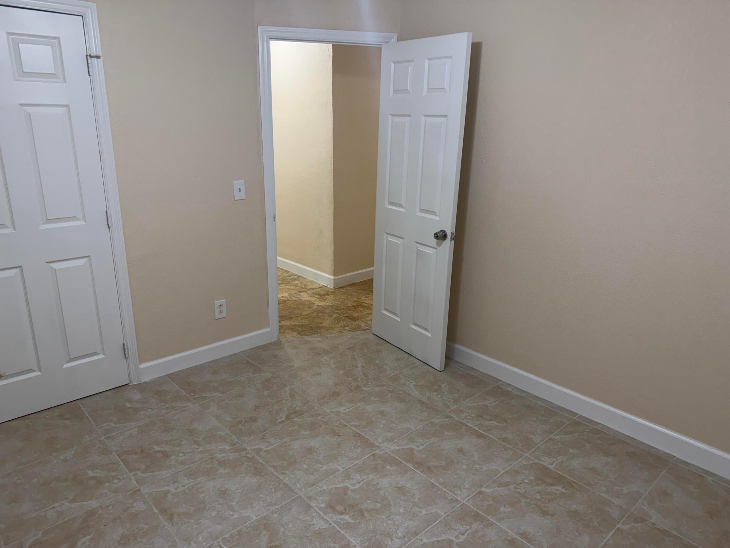FRESHWATER 11TH & 12TH AVE ADD - Residential Lease