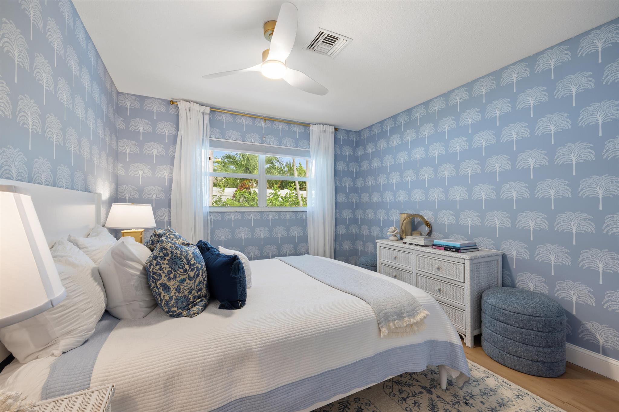 RIDGEWOOD ESTATES - Residential Lease