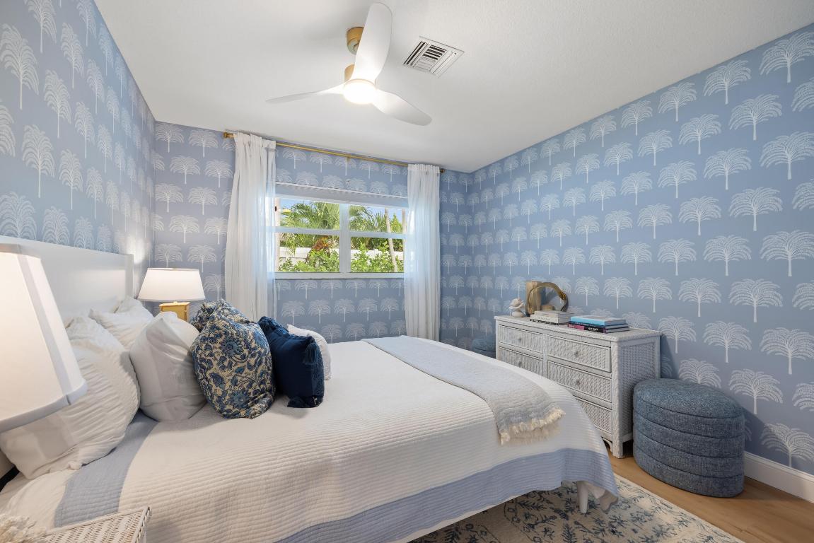 RIDGEWOOD ESTATES - Residential Lease